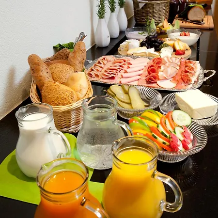 Aparthotel Brunnenhof 3*