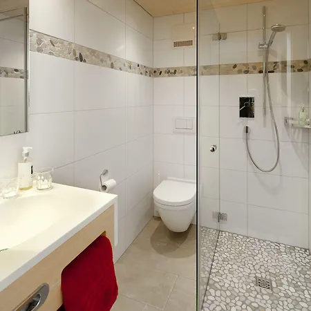 Brunnenhof 3*
