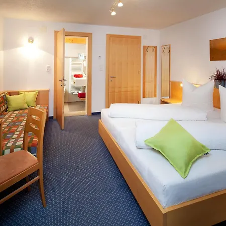 Aparthotel Brunnenhof 3*