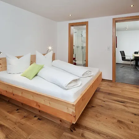 Brunnenhof 3*
